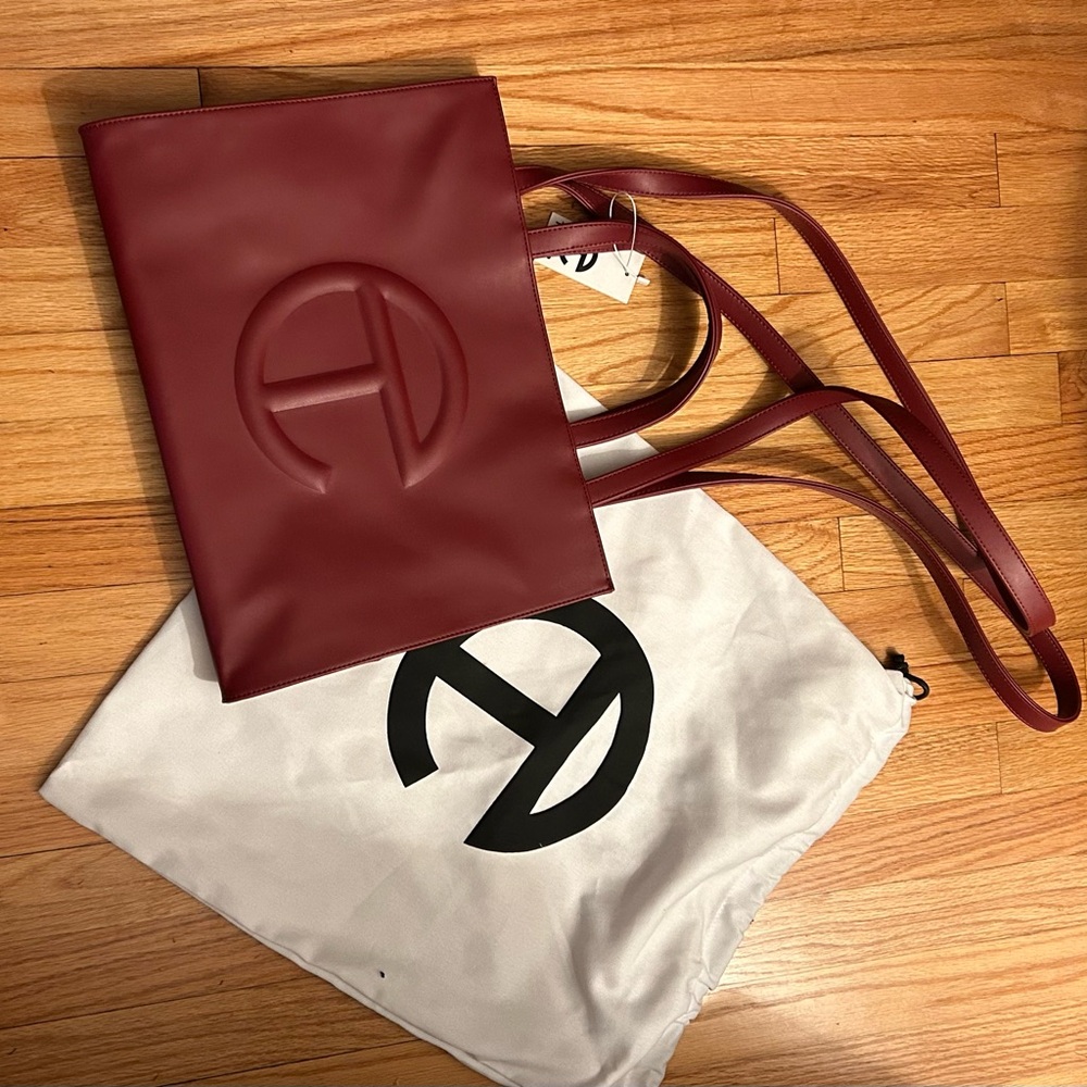 NWT Telfar Medium Oxblood Bag - Picture 2 of 4